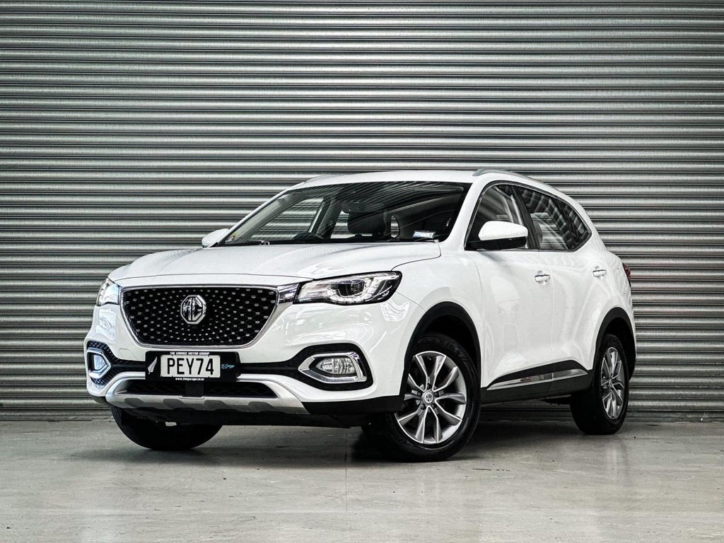 2022 MG HS