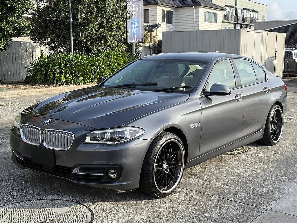 2015 BMW 523i