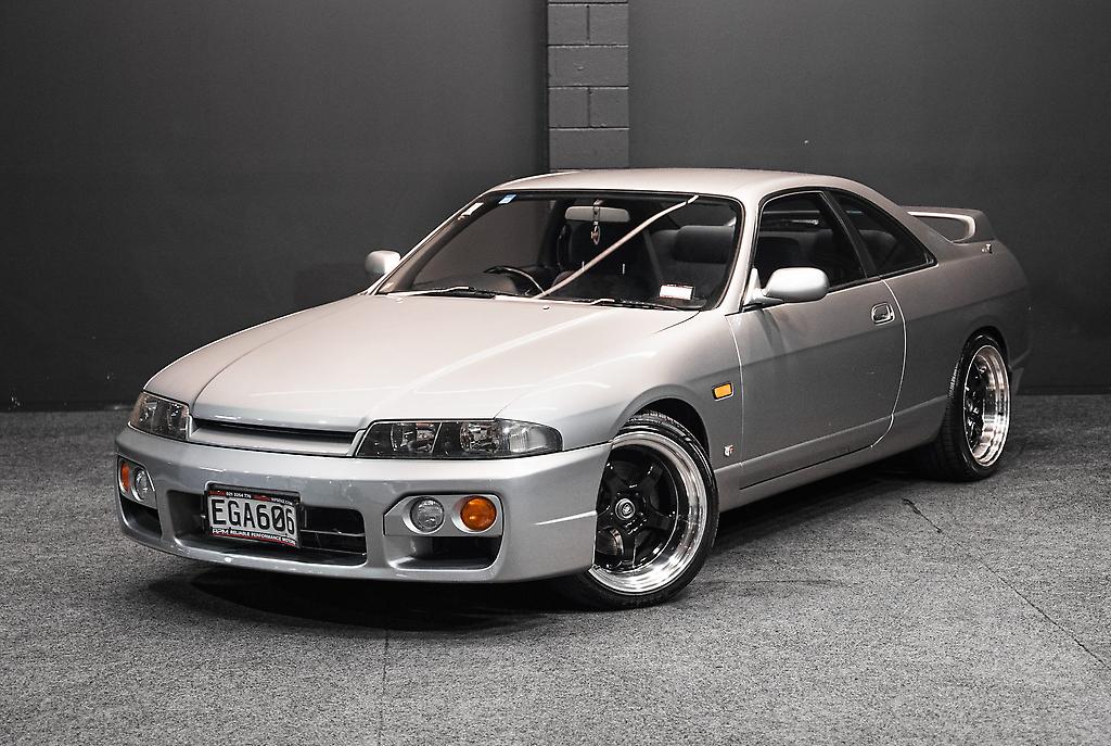 1996 Nissan Skyline