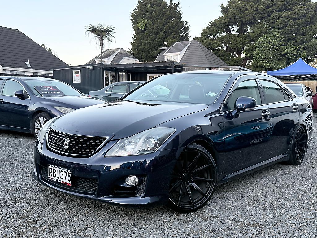 2009 Toyota Crown