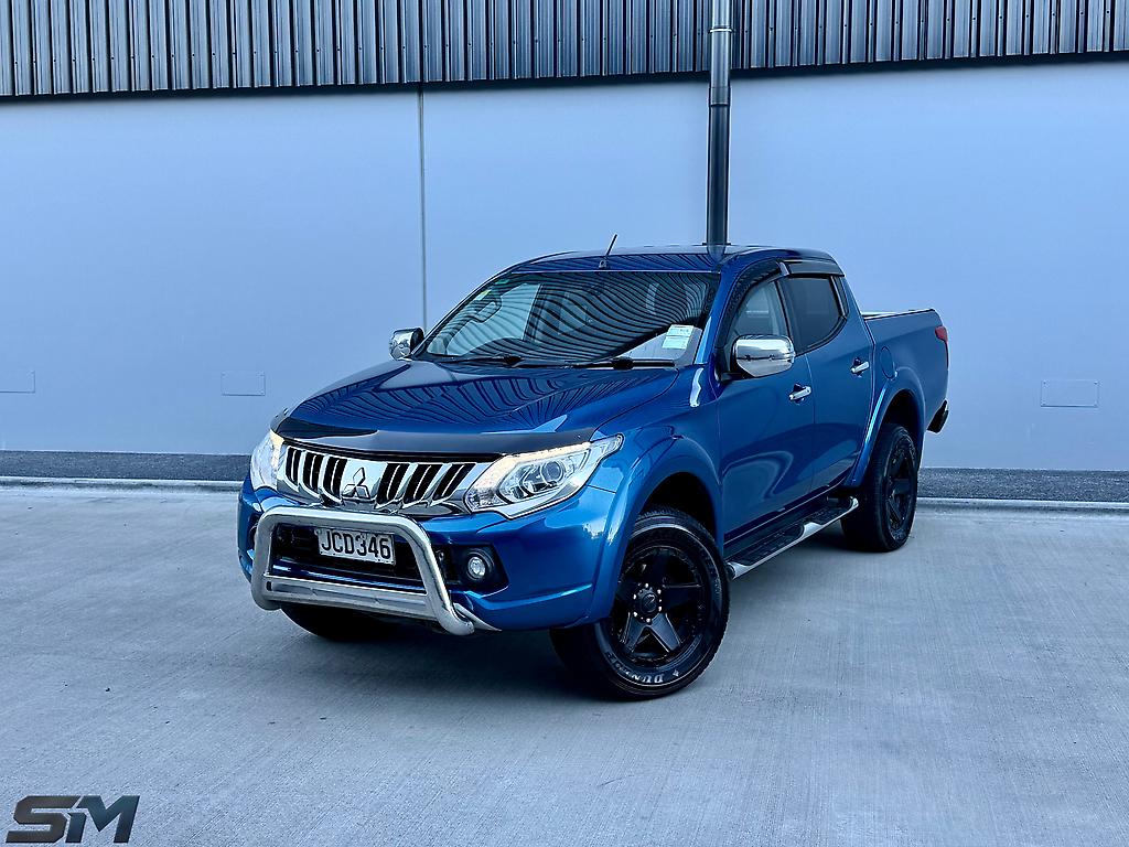 2015 Mitsibushi Triton GLS