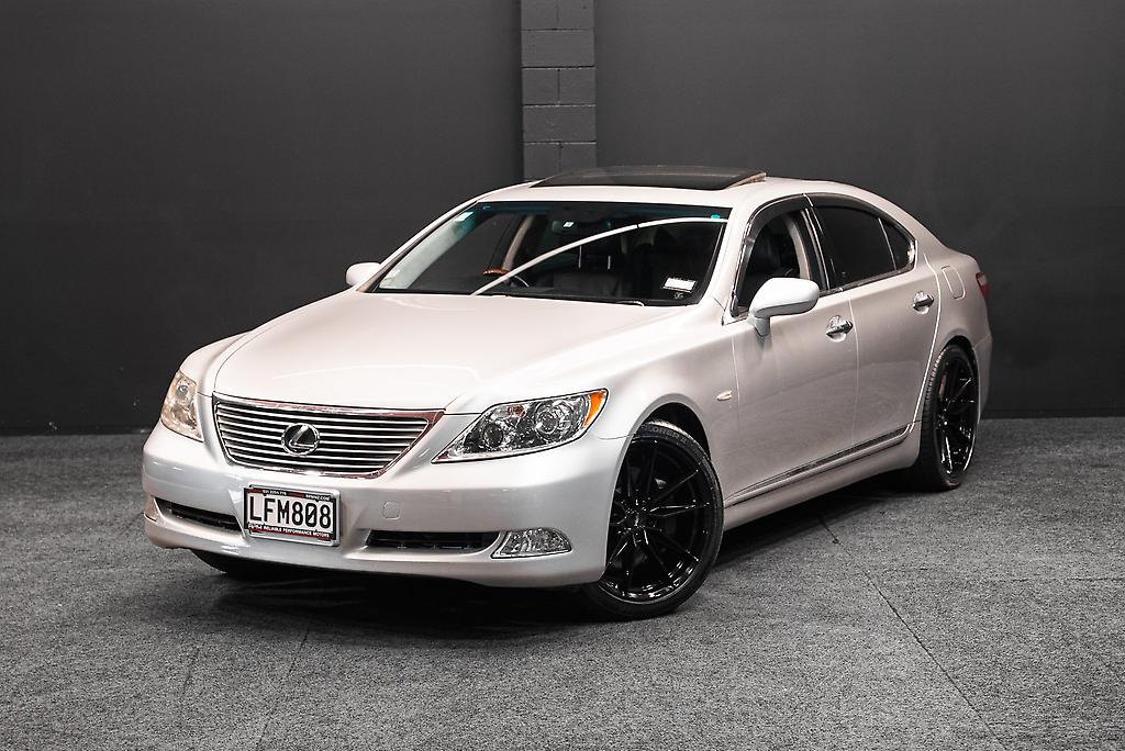 2007 Lexus LS 460