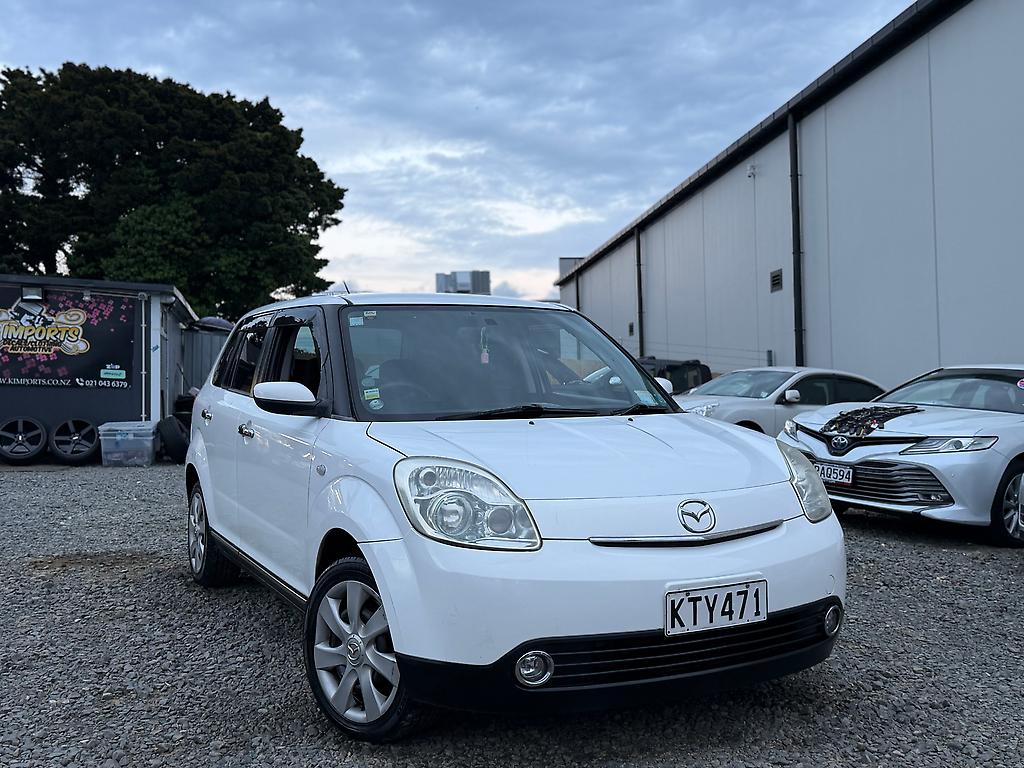 2008 Mazda Verisa