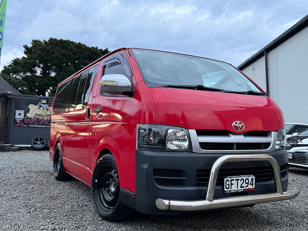 2005 Toyota Hiace