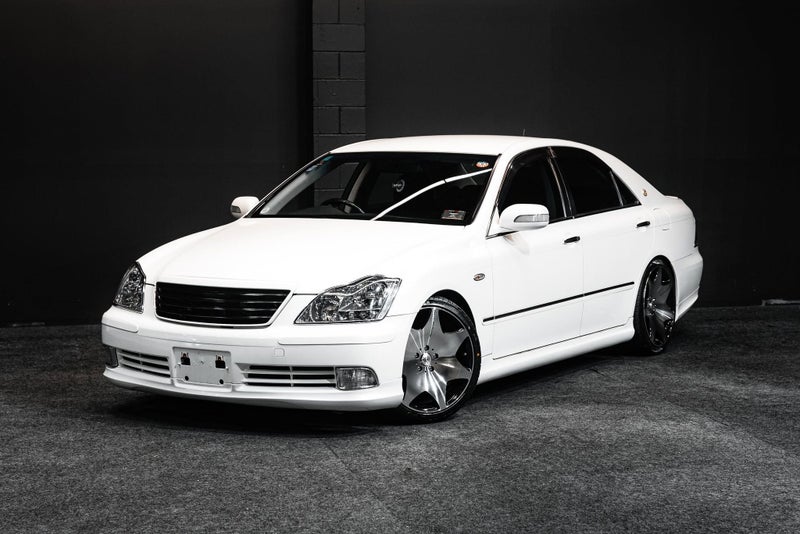 2004 Toyota Crown Athlete