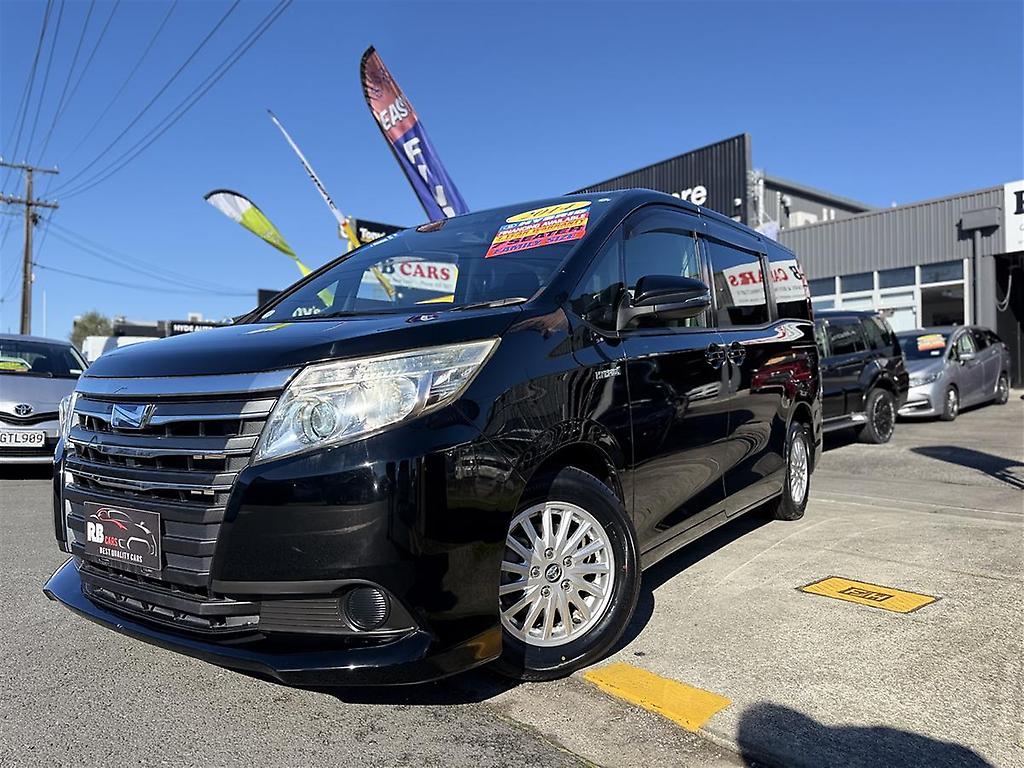 2014 Toyota Noah