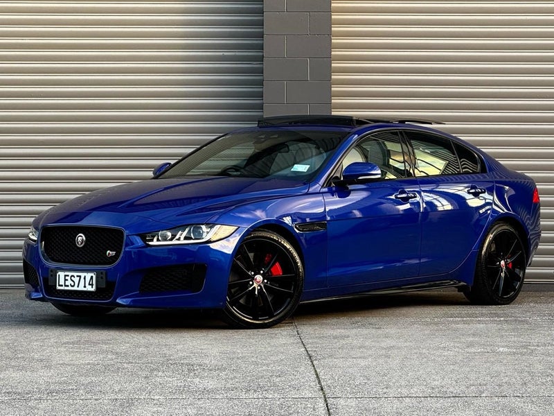 2018 JAGUAR XE