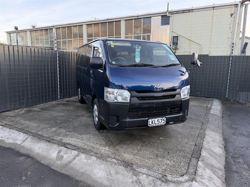 2014 TOYOTA HIACE