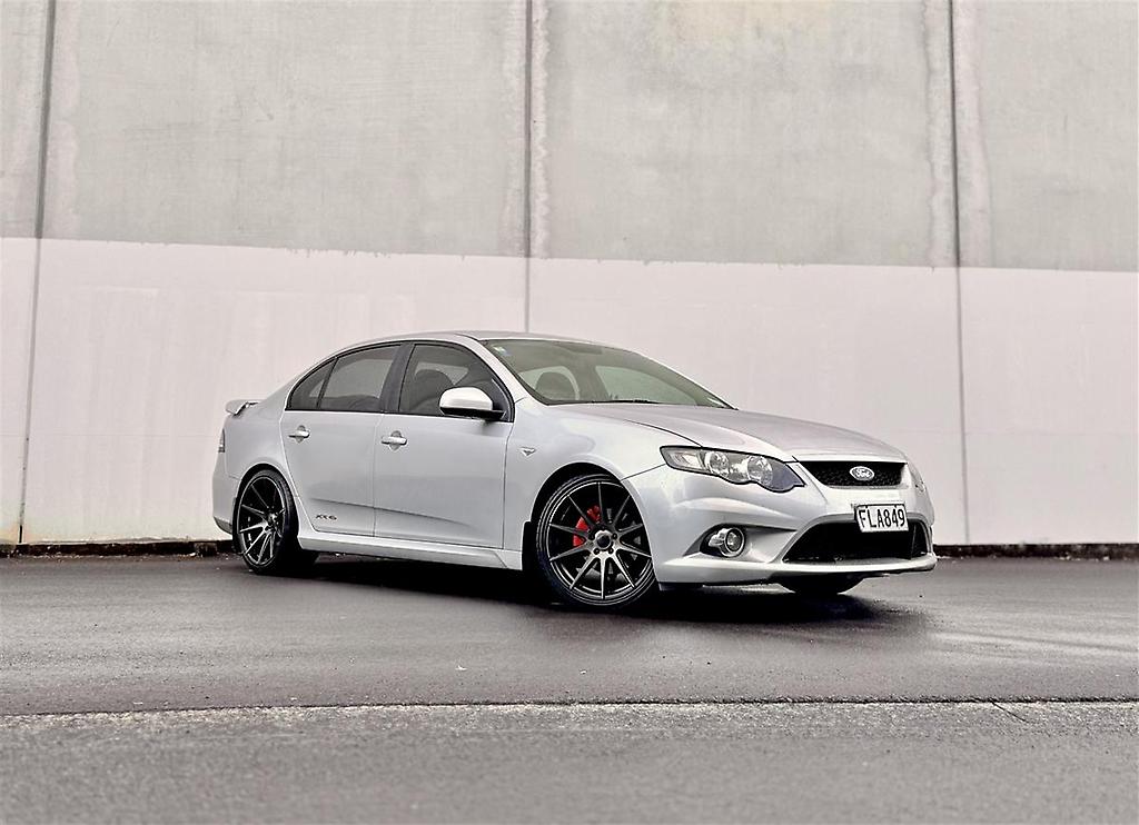 2010 FORD FALCON