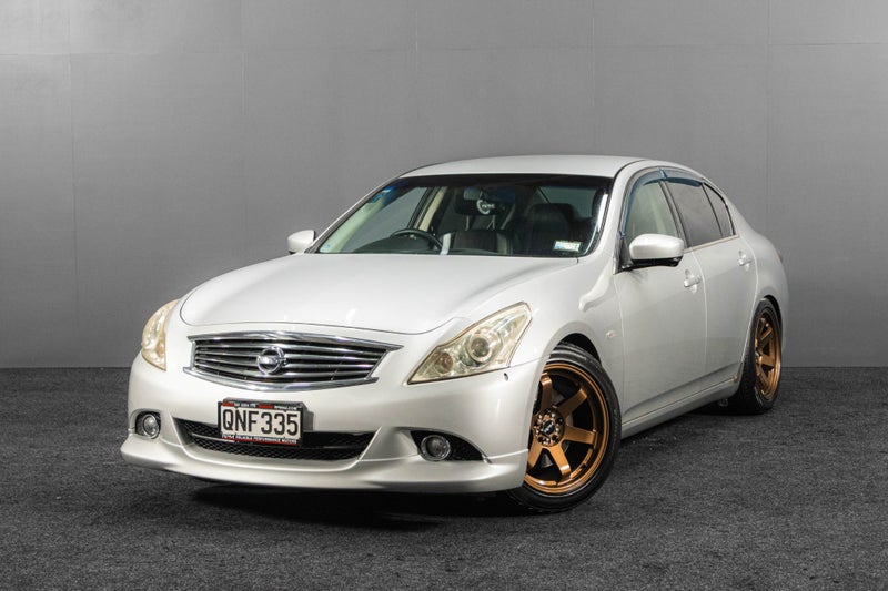 2012 NISSAN SKYLINE