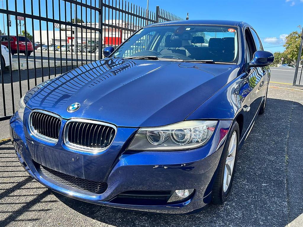 2010 BMW 320i