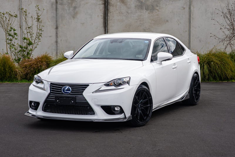 2015 Lexus  IS 300h