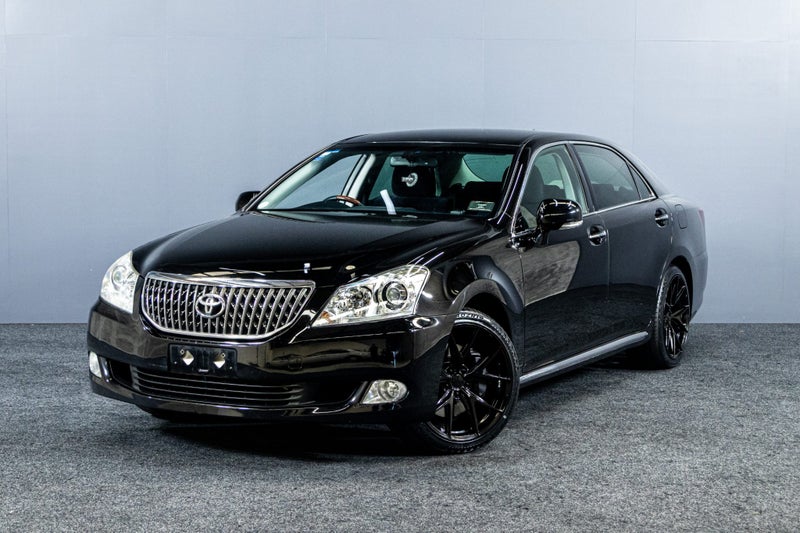 2012 Toyota Crown Majesta Type A