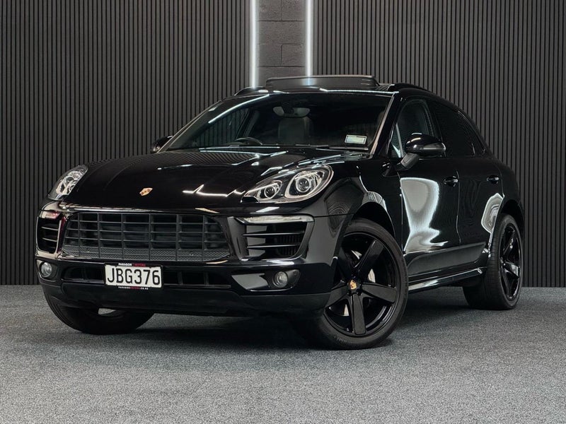 2015 PORSCHE MACAN