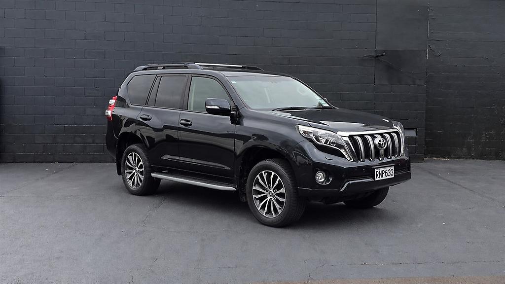 2017 TOYOTA LANDCRUISER PRADO