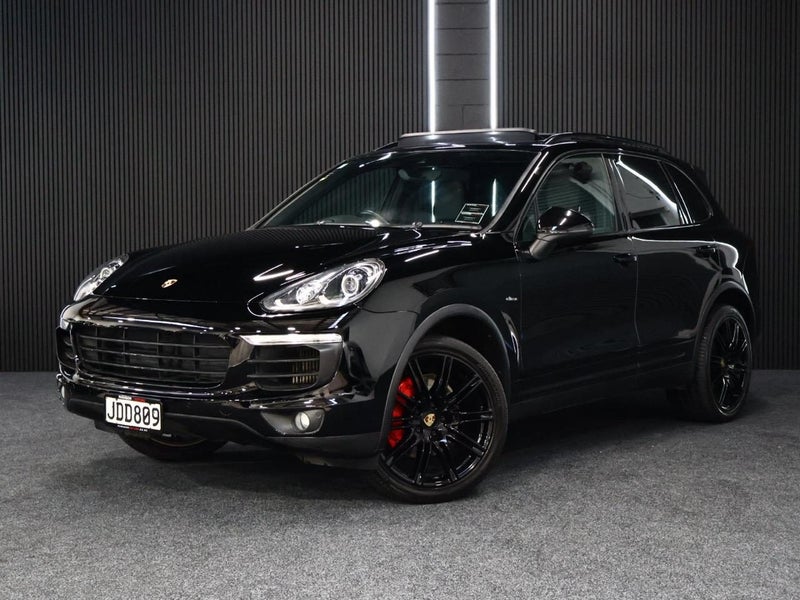 2015 PORSCHE CAYENNE