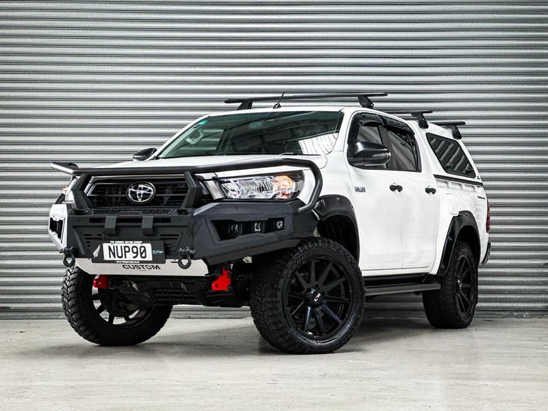 2021 TOYOTA HILUX