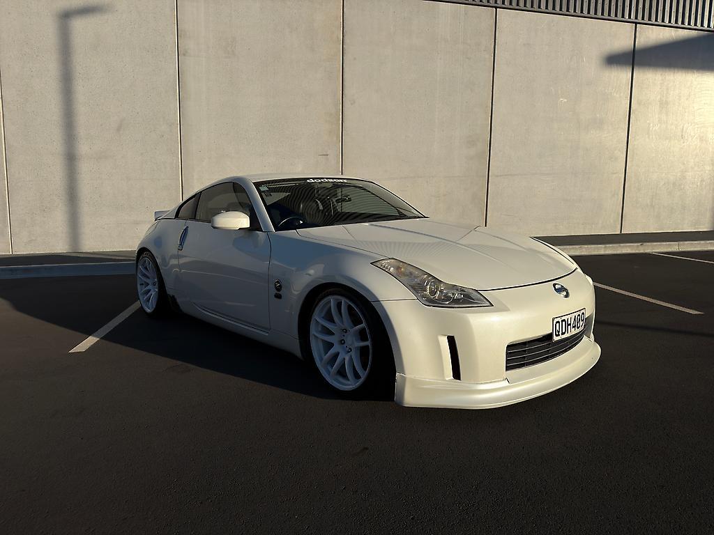 2002 NISSAN FAIRLADY