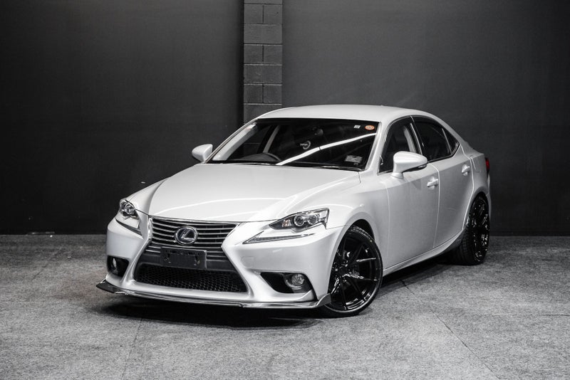 2013 Lexus IS 300h
