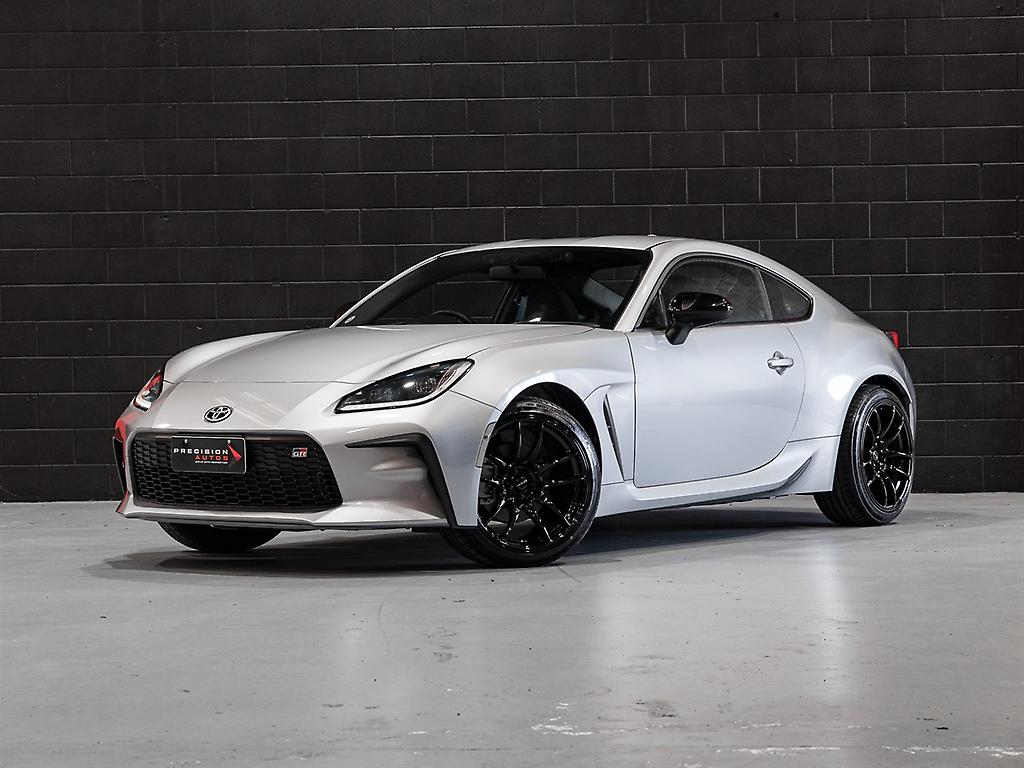 2025 TOYOTA Gr86