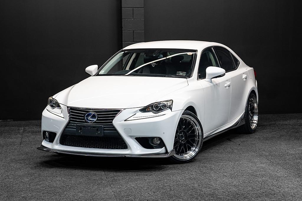 2013 Lexus IS 300h