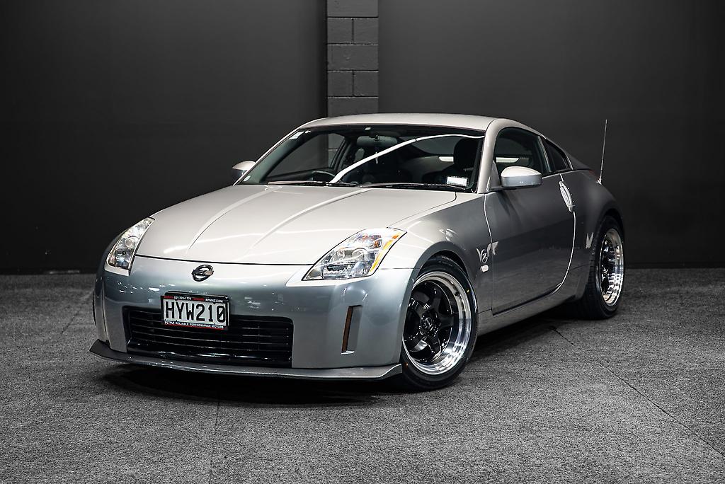 2004 Nissan Fairlady