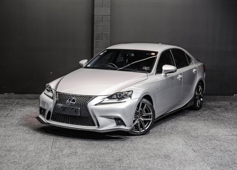 2013 Lexus IS 300h