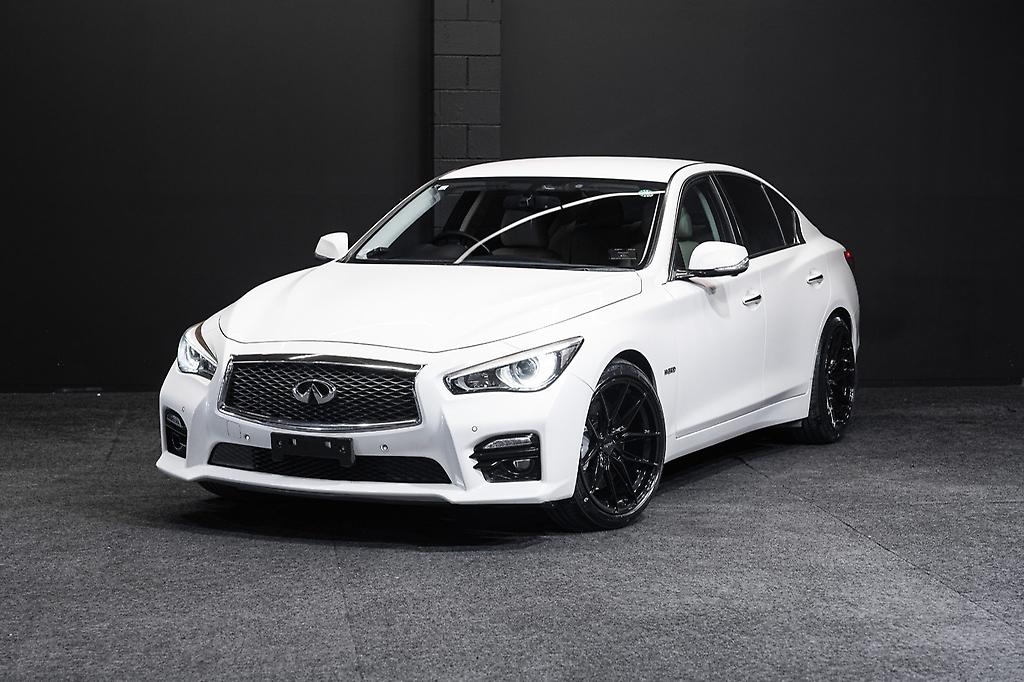 2015 Nissan Skyline