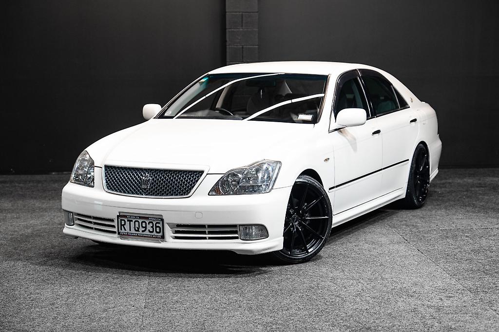 2004 Toyota Crown
