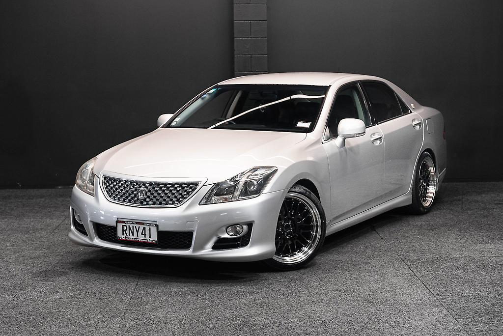2008 Toyota Crown