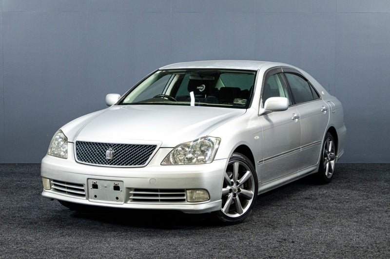 2005 Toyota Crown Athlete