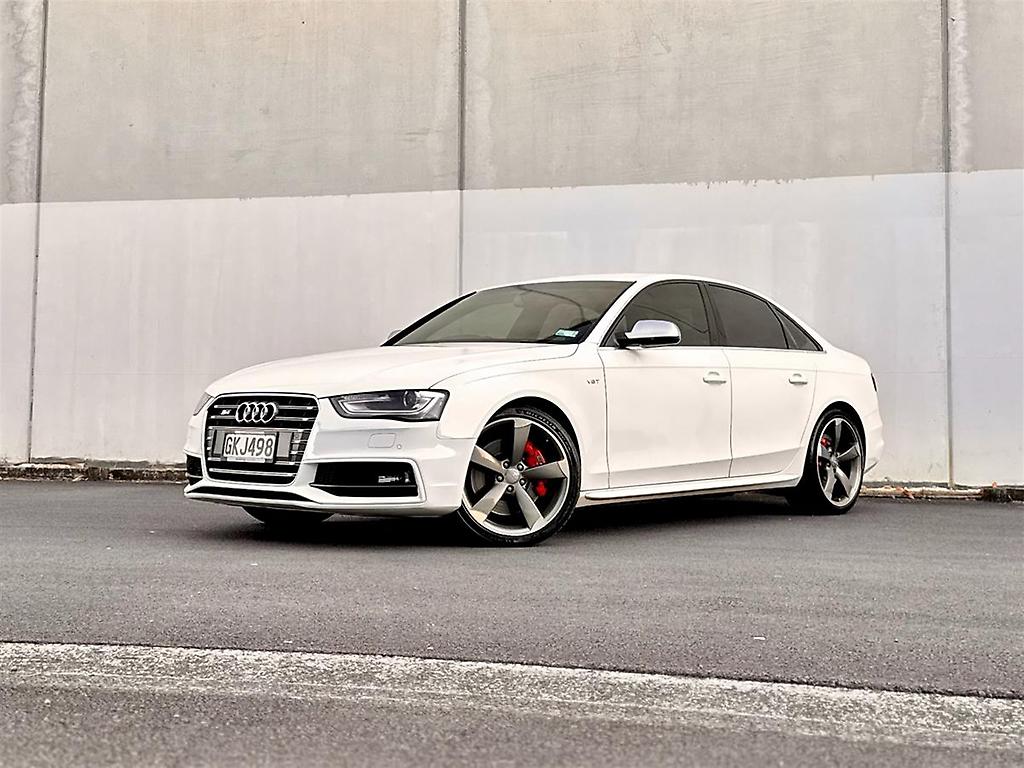 2012 AUDI S4