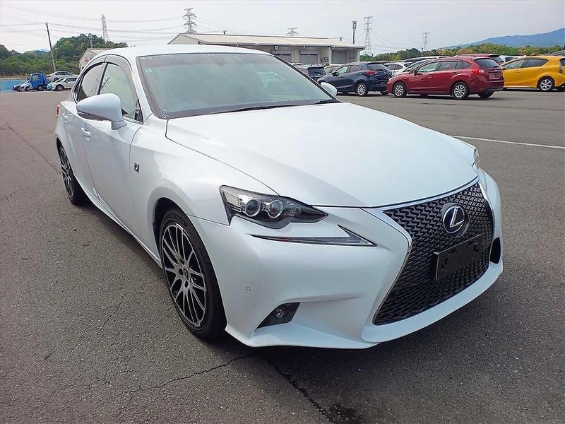 2014 Lexus IS 300h F SPORT