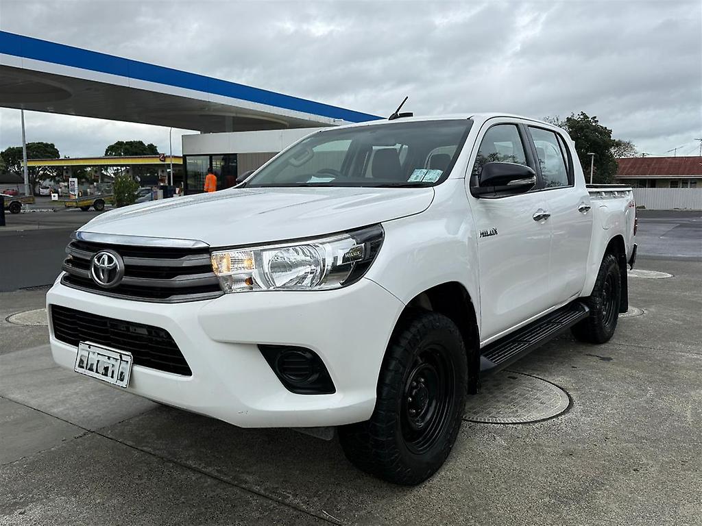 2017 Toyota Hilux SR TD DC