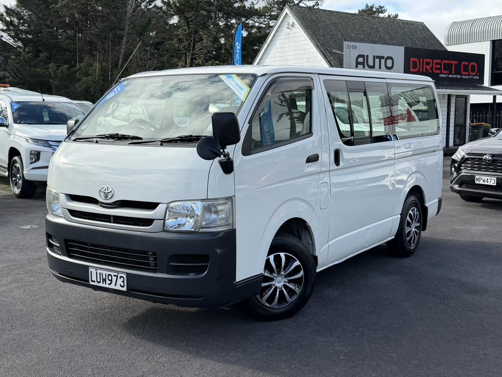 2009 TOYOTA HIACE