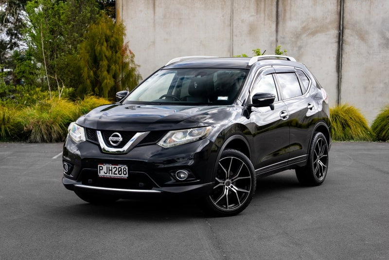2014 NISSAN X-TRAIL