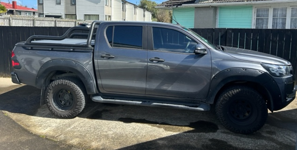 2020 TOYOTA HILUX