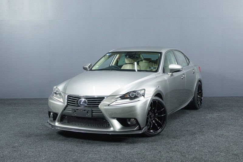 2013 Lexus IS 300h