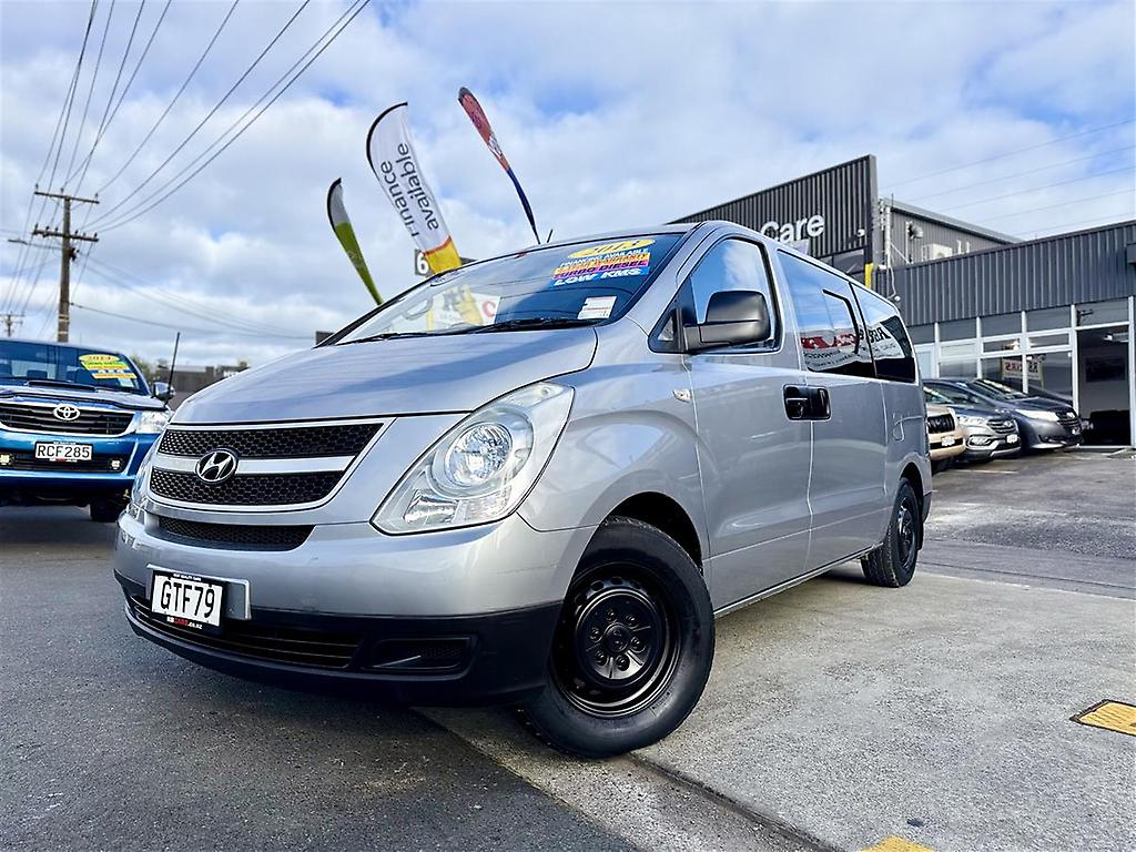 2013 HYUNDAI ILOAD